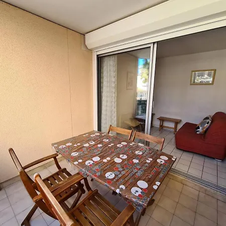 2p Cabine, 100m Plage, Terrasse, Parking - - Fr-1-388-94 شقة *